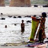 Laundry service in Agra, part 4: rinsing