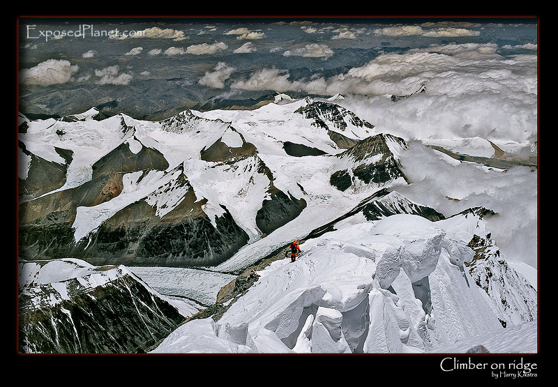 Vitor Negrete descending on mount Everest summitridge