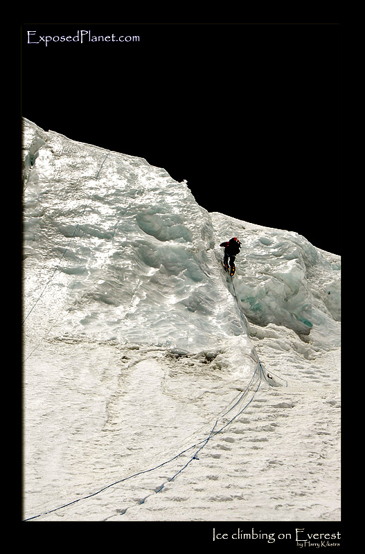 Iceclimbing at 6700m on Everest, Tibet