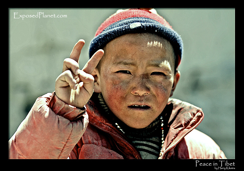 Peace kid in Tibet