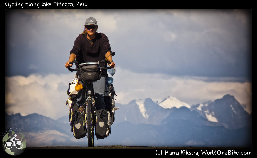 Cycling along lake Titicaca, Peru, by Harry Kikstra, on WorldOnaBike.com, 